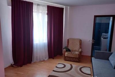 Apartament cu 2 camere decomandat în Berceni