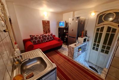 Casă cu 2 camere în Central - 1