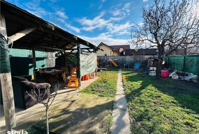 Casă cu 3 camere cu Teren 500 Mp în Iosia