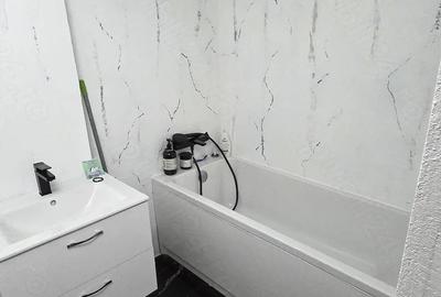 Apartament cu 3 camere decomandat în Central - 3