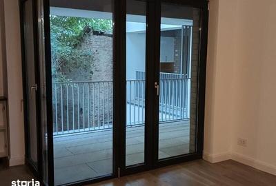 Apartament cu 2 camere decomandat în Centrul Istoric