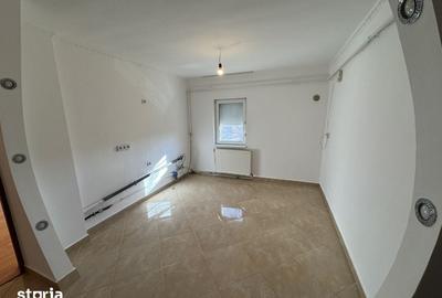 Apartament cu 3 camere decomandat în Micro 16 - 1