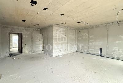 Apartament cu 4 camere decomandat în Europa - 2