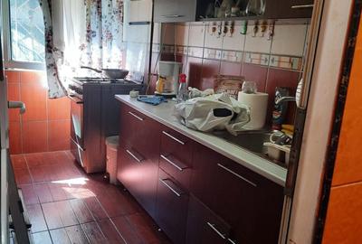 Apartament cu 2 camere semidecomandat în Ferentari