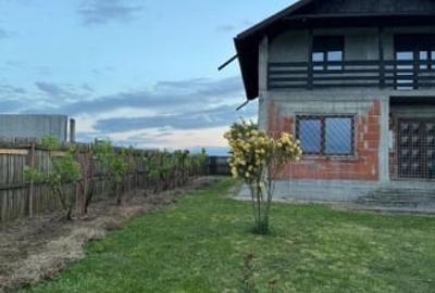 Casă individuală cu 5 camere cu Teren 620 Mp în Craiovei - 1