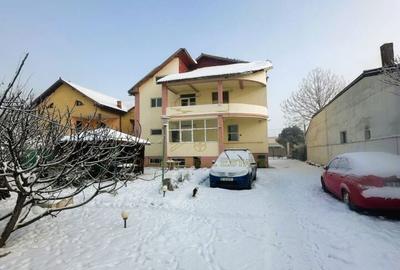 Casă cu 4 camere în Crețești - 1
