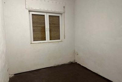 Casă cu 2 camere în 1 Mai - 1