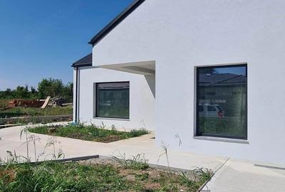 Casă cu 7 camere cu Teren 450 Mp în Balotești - 9