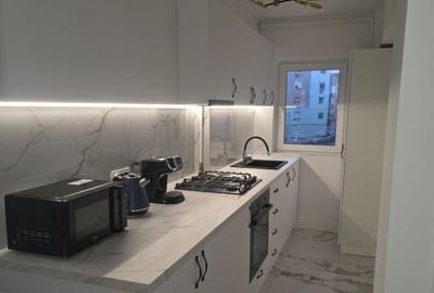 Apartament cu 2 camere decomandat în Uiești