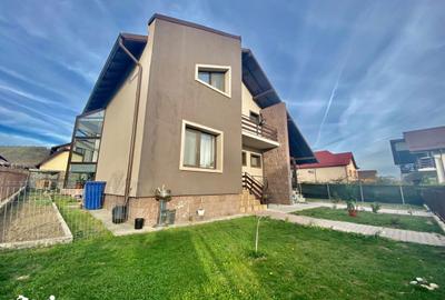 Casă cu 6 camere cu Teren 420 Mp în Central
