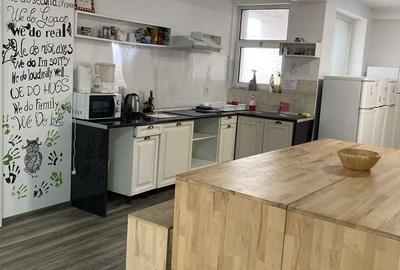 Apartament cu 4 camere decomandat în Exterior Vest