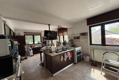 Casă cu 8 camere cu Teren 1010 Mp în Afumați - 7