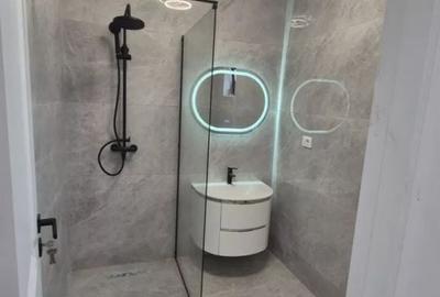 Casă cu 4 camere cu Teren 300 Mp în Central