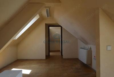 Spațiu comercial, de 805 mp, în Central - 3