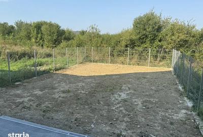 Casă cu 4 camere cu Teren 250 Mp în Central
