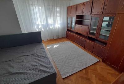Apartament cu 3 camere decomandat în Nufărul - 4