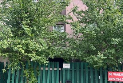 Casă cu 4 camere cu Teren 148 Mp în Central - 2