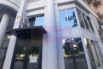 Spațiu comercial, de 95 mp, în Decebal - 11