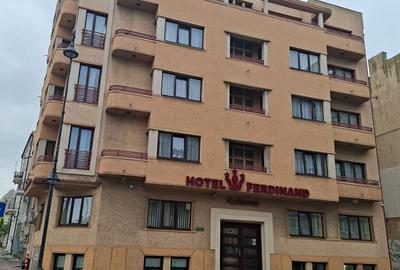 Spațiu comercial, de 28 mp, în Central