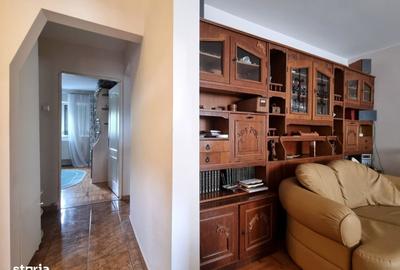 Apartament cu 3 camere decomandat în Bistrița Lac
