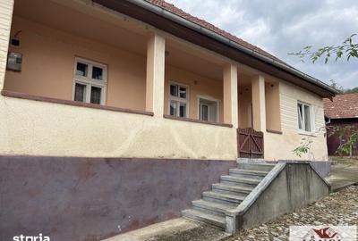 Casă cu 4 camere cu Teren 2084 Mp în Ighiu