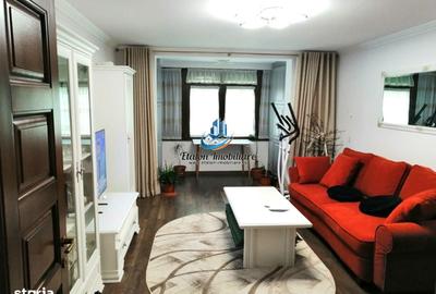 Apartament cu 3 camere semidecomandat în Central