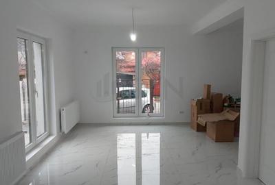 Casă individuală cu 4 camere cu Canalizare în Bucureștii Noi