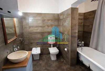 Casă cu 6 camere cu Teren 880 Mp în Ultracentral