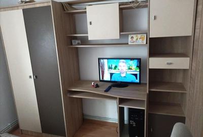 Apartament cu 3 camere decomandat în Vălenii de Munte - 6