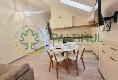 Apartament cu 2 camere semidecomandat, mobilat în Central