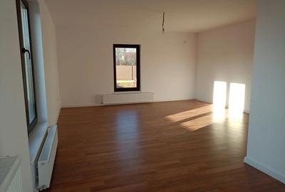 Casă cu Teren 480 Mp în Central - 5