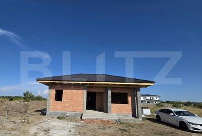 Casă cu 3 camere cu Teren 470 Mp în Central
