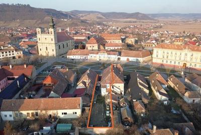 Casă cu 4 camere cu Teren 317 Mp în Dumbrăveni