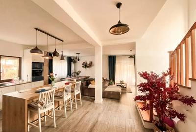 Casă cu 4 camere cu Teren 325 Mp în Central