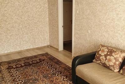 Apartament cu 2 camere semidecomandat în Tei