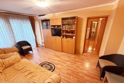 Apartament cu 3 camere în Obor