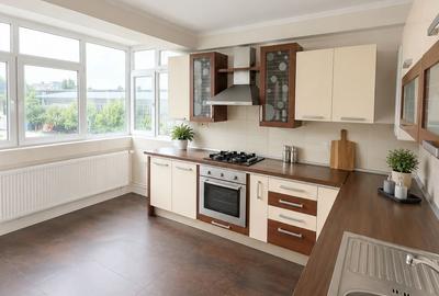 Apartament cu 3 camere în Central