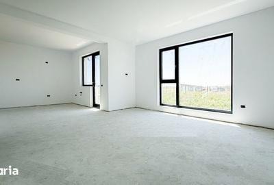 Casă cu 5 camere cu Teren 491 Mp în Cumpăna