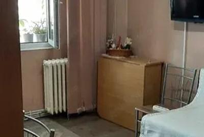 Apartament cu 3 camere în Păcurari