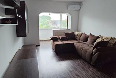 Apartament cu 3 camere decomandat în Dacia - 5