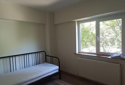 Apartament cu 3 camere decomandat în Calea București - 6