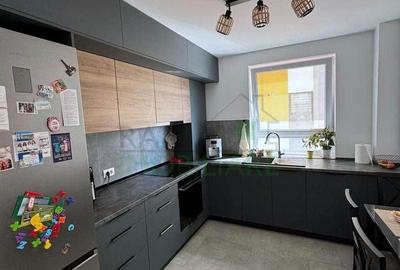 Apartament cu 2 camere decomandat, mobilat în Tractorul