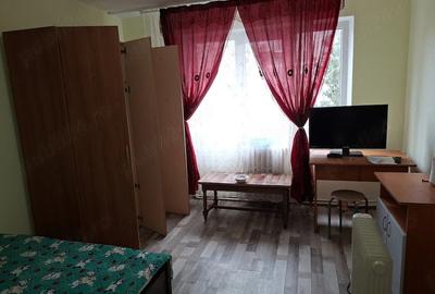 Garsonieră decomandată în Central - 3