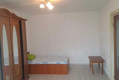Apartament cu 2 camere decomandat în Titan - 1