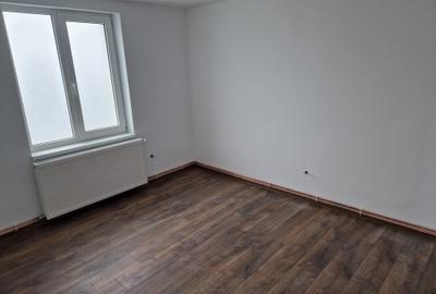 Casă individuală cu 4 camere cu Canalizare în Sânpetru - 5