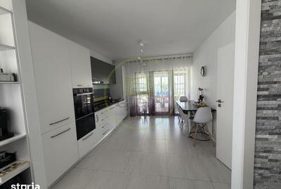 Casă cu 4 camere cu Teren 1142 Mp în Cârcea