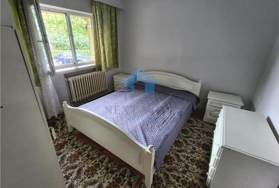 Apartament cu 3 camere decomandat în Zorilor