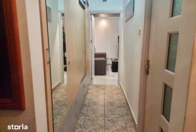 Apartament cu 2 camere decomandat în Negru Vodă