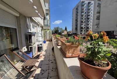 Apartament cu 3 camere semidecomandat în Central - 2