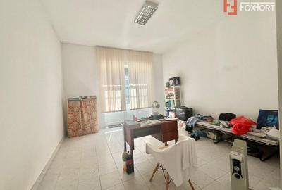 Casă cu 5 camere cu Canalizare în Lunei - 2